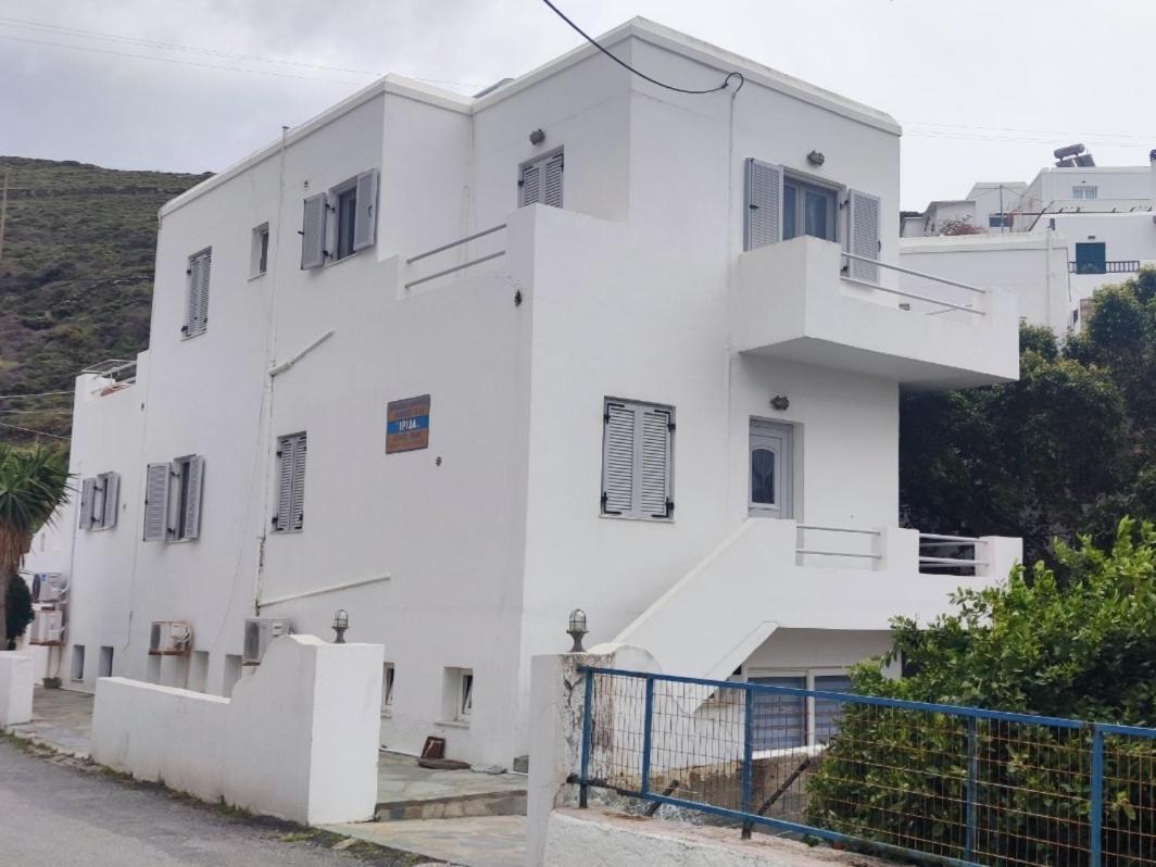 Panana Irida Apartment Merichas Exterior photo